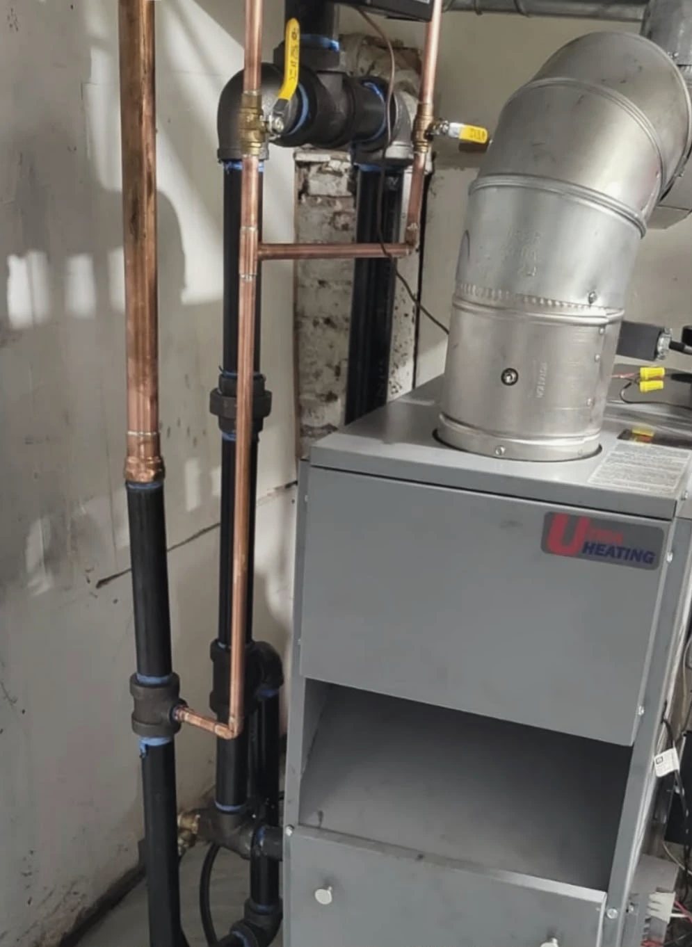 New Utica boiler with black iron and copper near-boiler piping